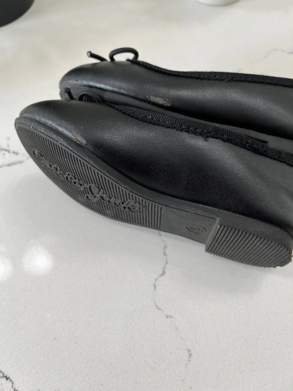 Cat & Jack Black Girls Mary Jane Flats with Bow